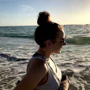 Meet your Posher, Zora